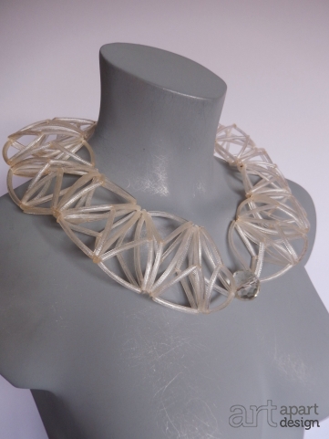 127 transparant collar with crystal