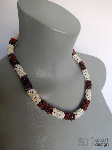 015 stretch white/brown string with glass and bone beads
