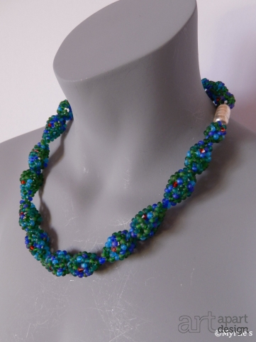 060 necklace green blue icicles with  red sparkling