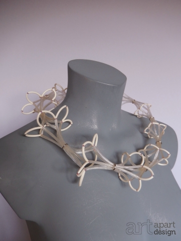 141 witte bloemen krans