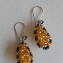 001h oorhangers goudgeel met donkere rand